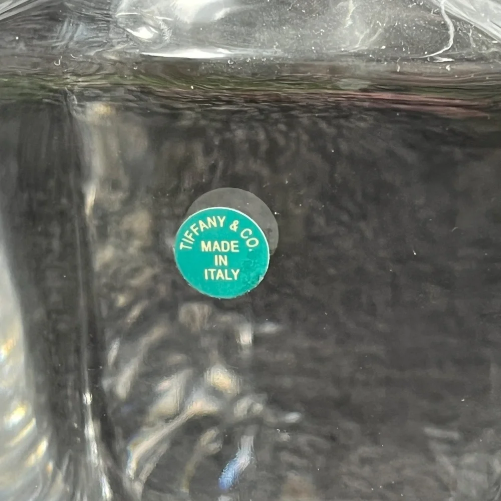 NWT Tiffany & Co. Home Essentials Classic Square Decanter in Crystal Glass 26 oz